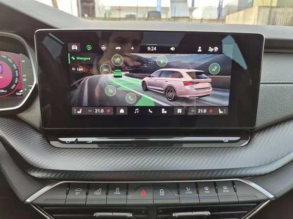 SKODA Octavia Combi (2026) — foto 16 van 25