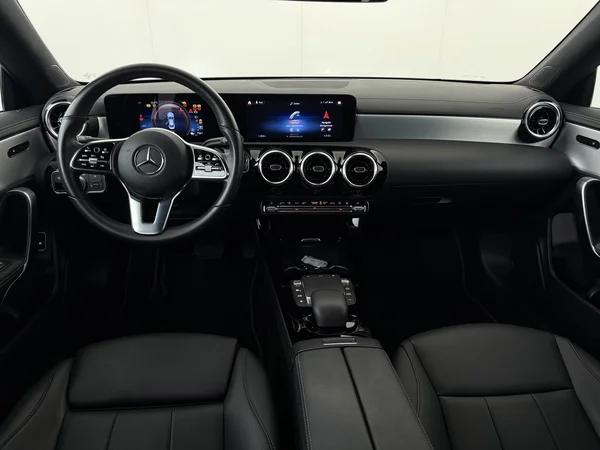 MERCEDES CLA 250 (2022) — foto 31 van 31