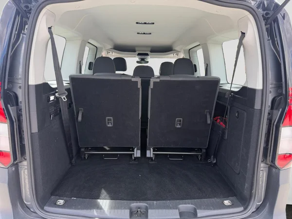VOLKSWAGEN Caddy Maxi Dsl (2024) — foto 13 van 21