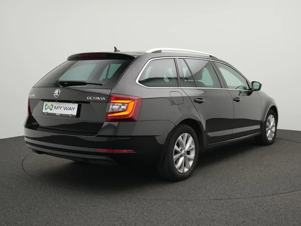 SKODA Octavia Combi (2020) — foto 34 van 38