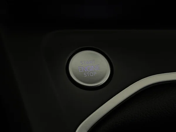 VOLKSWAGEN Golf (2022) — foto 15 van 28
