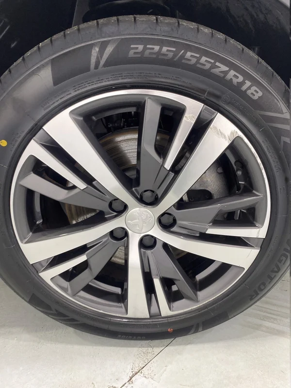 Peugeot 3008 PHEV (2023) — foto 36 van 54