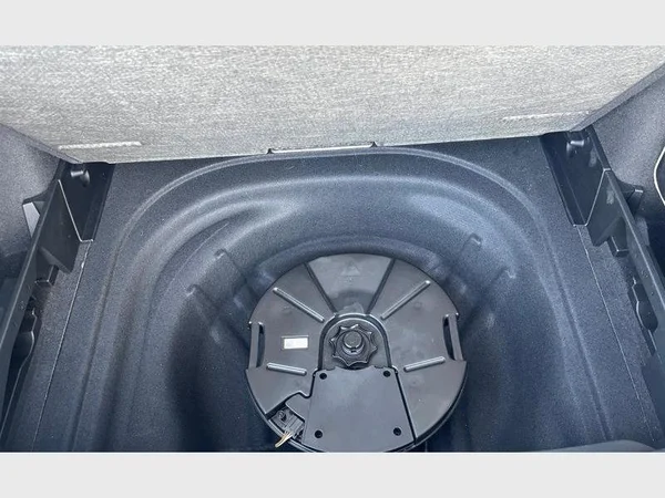 Volkswagen Golf VII SW (2025) — foto 21 van 28