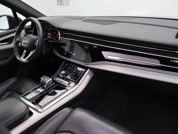 AUDI Q7 PHEV (2021) — foto 22 van 28