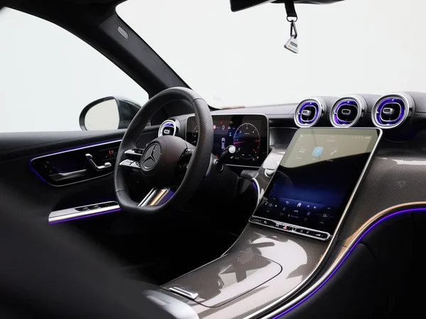 Mercedes-Benz GLC (2025) — foto 31 van 43