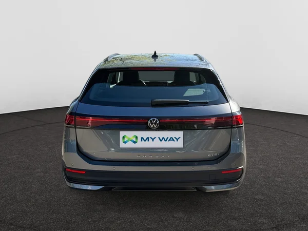 VOLKSWAGEN Passat SW (2024) — foto 19 van 22