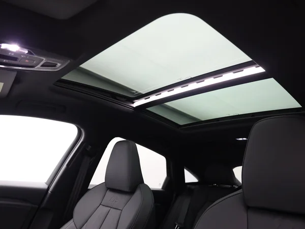 AUDI Q6 Sportback e-tron (2025) — foto 8 van 33