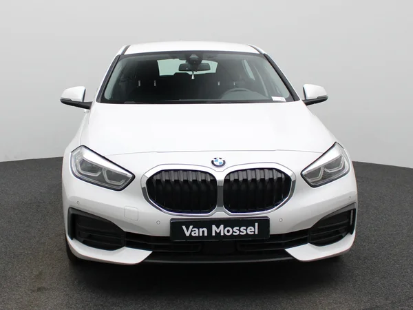 BMW 1 Reeks (2023) — foto 23 van 38