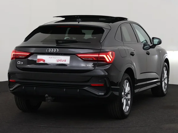 AUDI Q3 Sportback (2025) — foto 12 van 19