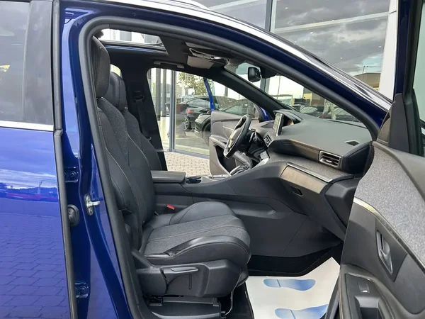 Peugeot 3008 (2018) — foto 7 van 22