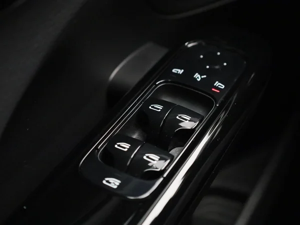 Mercedes-Benz C-Klasse (2022) — foto 26 van 43