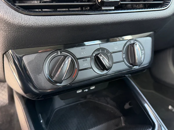 SKODA Fabia (2025) — foto 10 van 18
