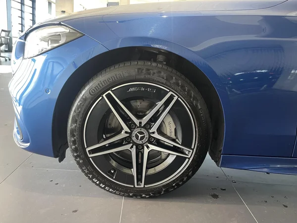 Mercedes-Benz C-Klasse (2024) — foto 15 van 16