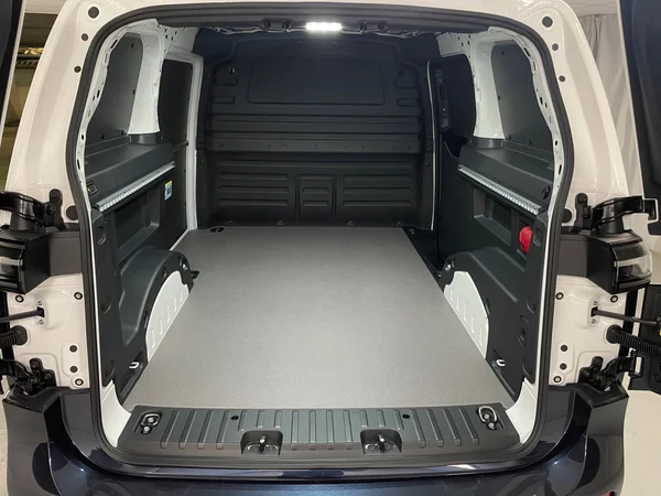 VOLKSWAGEN ID.Buzz (2025) — foto 3 van 13