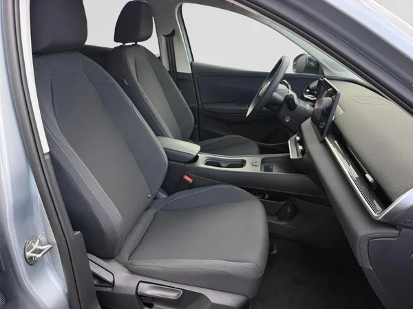 VOLKSWAGEN ID.Polo (2026) — foto 2 van 14