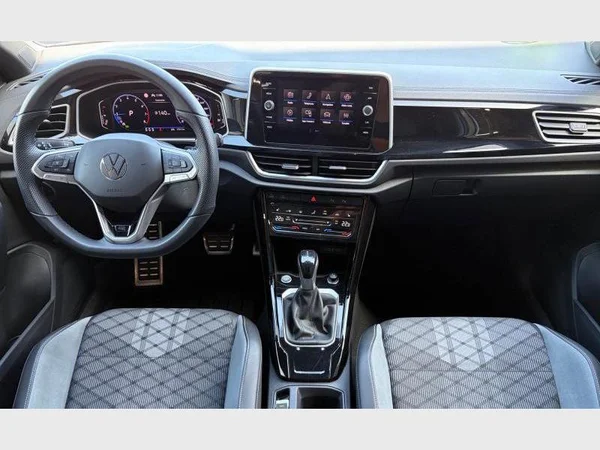 Volkswagen T-Roc (2025) — foto 2 van 23