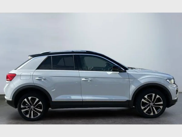 Volkswagen T-Roc (2019) — foto 25 van 26