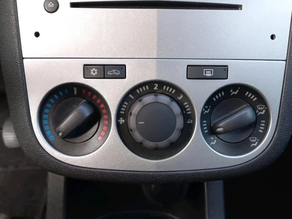 Opel Corsa (2014) — foto 6 van 19