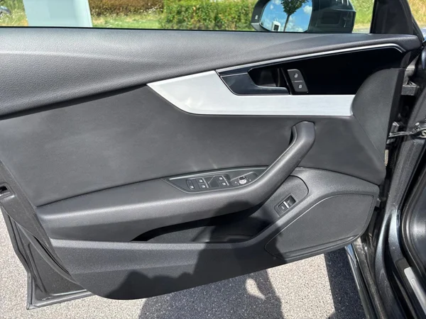 AUDI A4 (2024) — foto 6 van 23