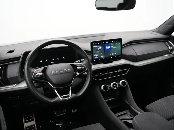 SKODA Kodiaq (2025) — foto 6 van 31