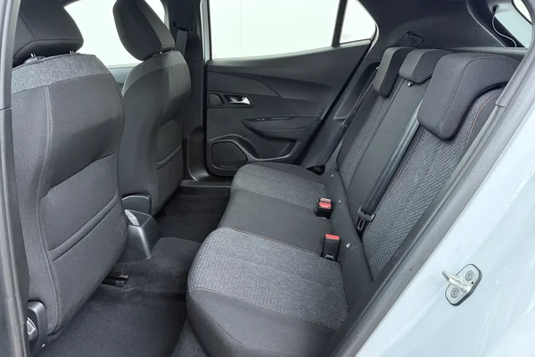 Peugeot 2008 (2025) — foto 15 van 16