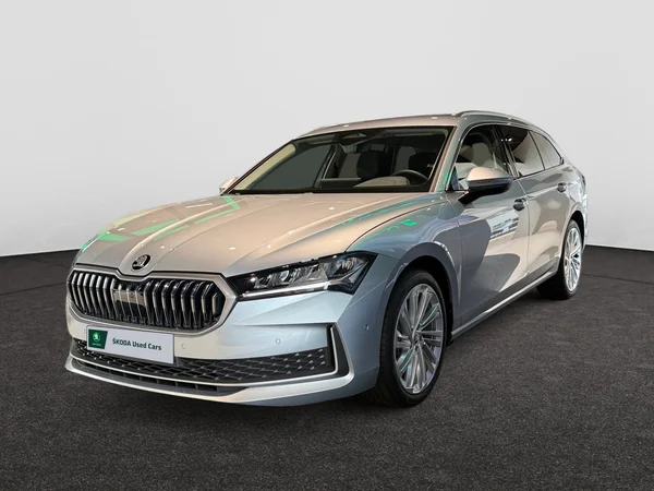 SKODA Superb Combi (2025) — foto 12 van 18