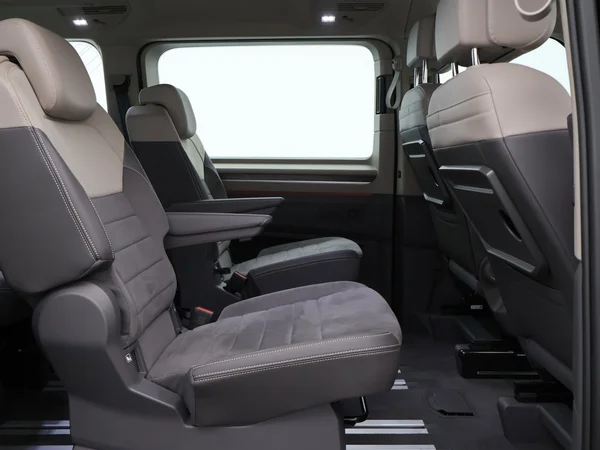 VOLKSWAGEN Multivan T7 eHybrid (PHEV) (2025) — foto 2 van 29