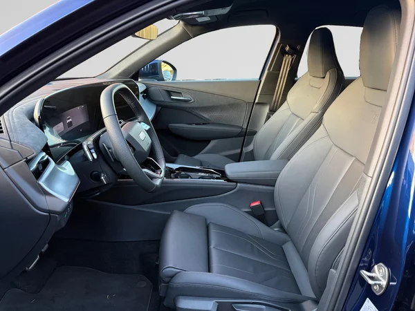 AUDI Q3 SUV e-hybrid (PHEV) (2025) — foto 8 van 22