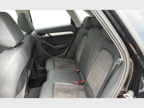 Audi Q3 (2016) — foto 25 van 25
