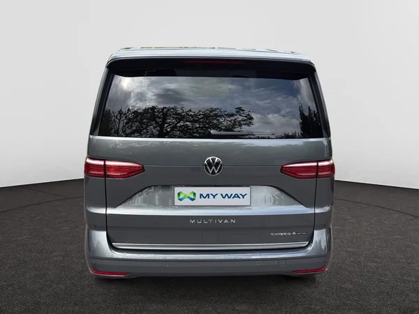 VOLKSWAGEN Multivan T7 Long eHybrid (PHEV) (2025) — foto 7 van 16