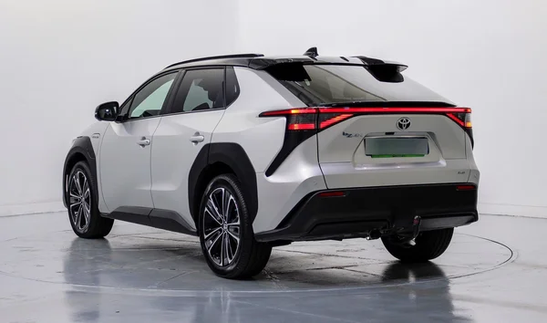 Toyota BZ4X (2024) — foto 23 van 63
