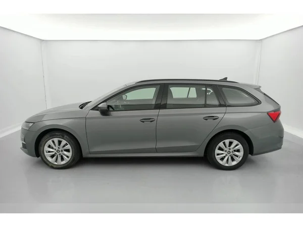 SKODA Octavia Combi (2025) — foto 21 van 36