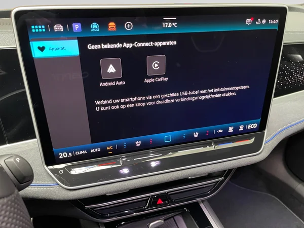 VOLKSWAGEN Passat Variant eHybrid (PHEV) (2025) — foto 10 van 15