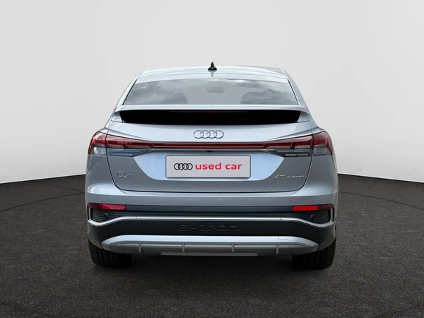 AUDI Q4 Sportback e-tron (2026) — foto 19 van 24