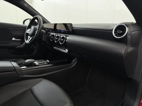 MERCEDES CLA 250 (2022) — foto 3 van 32