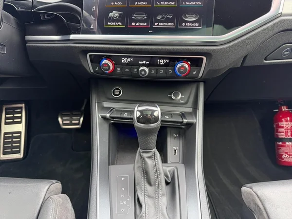 AUDI Q3 (2021) — foto 8 van 18