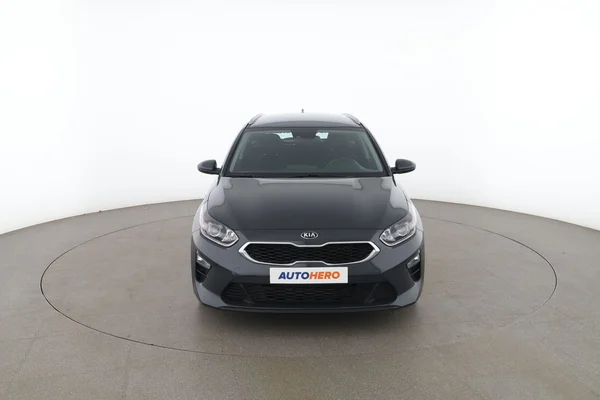Kia cee'd (2021) — foto 15 van 16