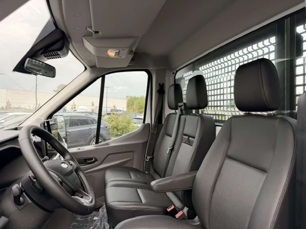 Ford Transit — foto 2 van 21