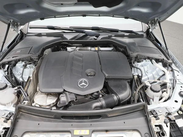 Mercedes-Benz C-Klasse (2022) — foto 33 van 43