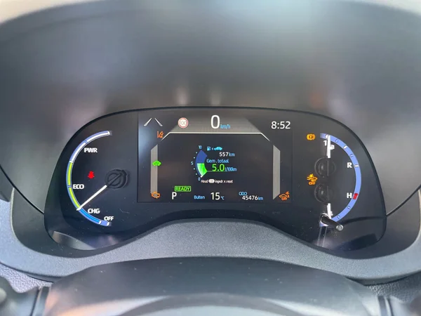 TOYOTA Yaris Cross (2024) — foto 20 van 24