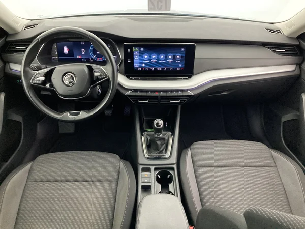 SKODA Octavia Combi (2021) — foto 5 van 36