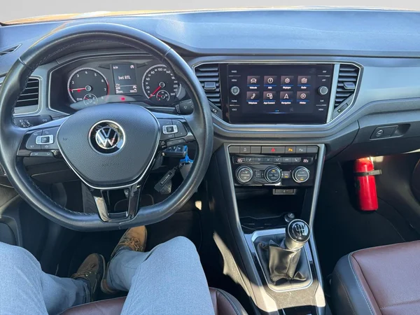 VOLKSWAGEN T-Roc Cabriolet (2020) — foto 11 van 14
