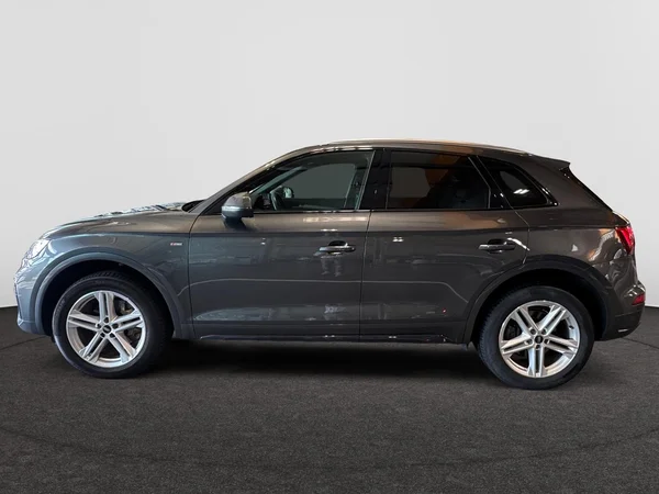 AUDI Q5 Dsl (2021) — foto 12 van 24