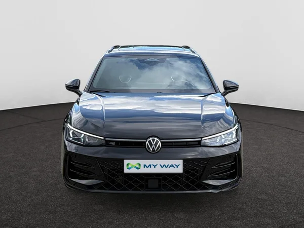 VOLKSWAGEN Passat SW (2024) — foto 17 van 23