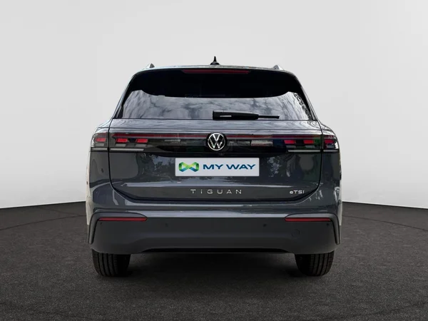 VOLKSWAGEN Tiguan (2026) — foto 19 van 24