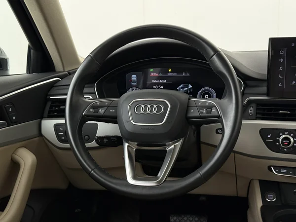 AUDI A4 (2022) — foto 14 van 29