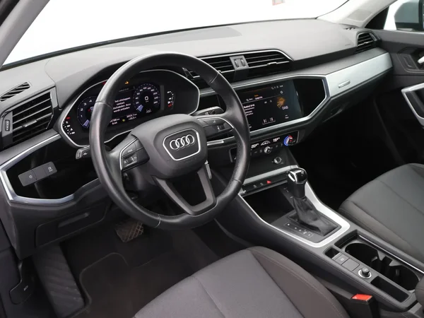 Audi Q3 (2022) — foto 7 van 25