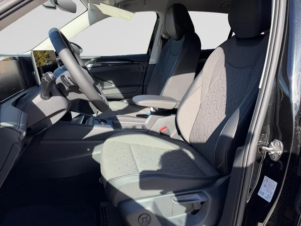 VOLKSWAGEN Tiguan (2026) — foto 21 van 21