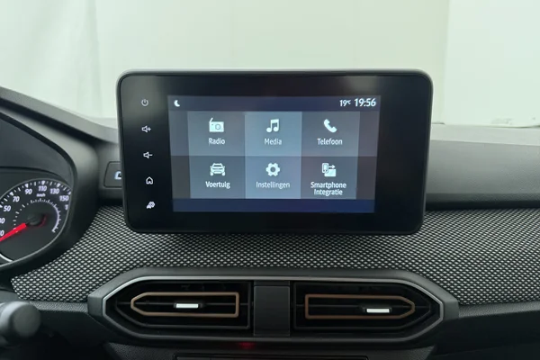 Dacia Sandero Stepway (2024) — foto 3 van 17