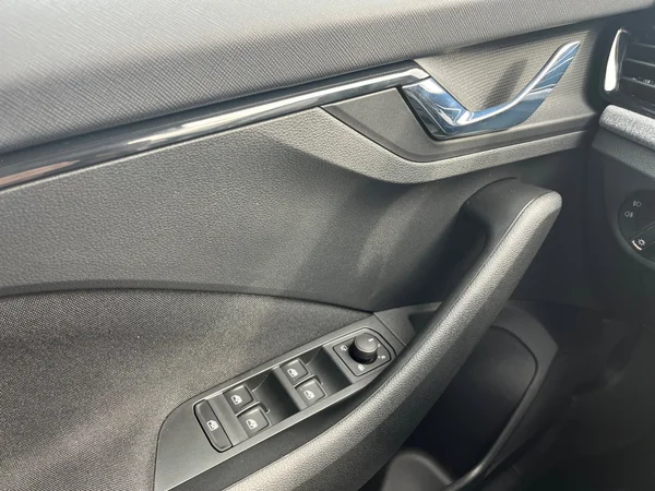 SKODA Scala (2025) — foto 6 van 16